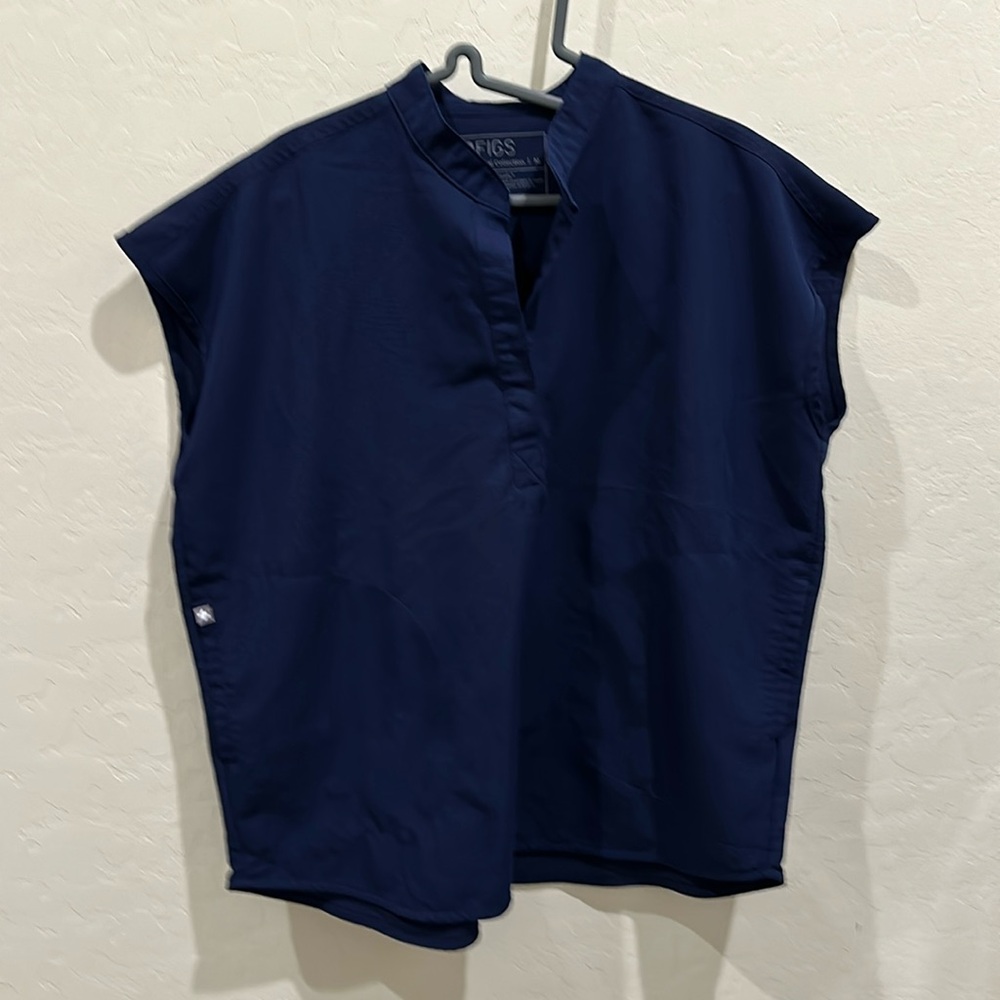 Figs Rafaela Scrub Top sz M